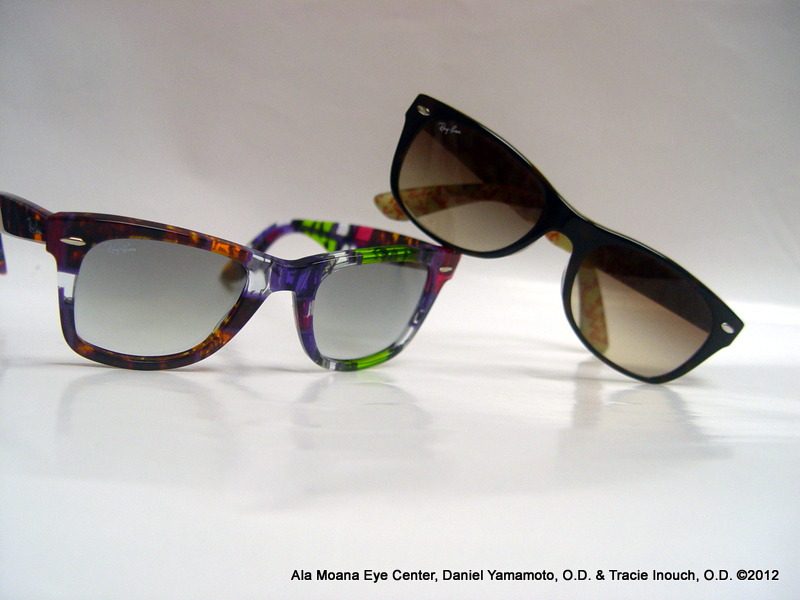 Luxottica  Wayfarer